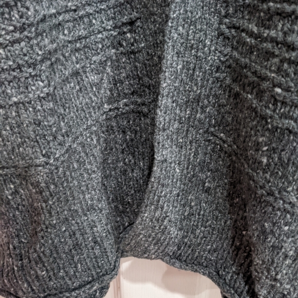 Universal thread cardigan open front - Picture 3 of 5